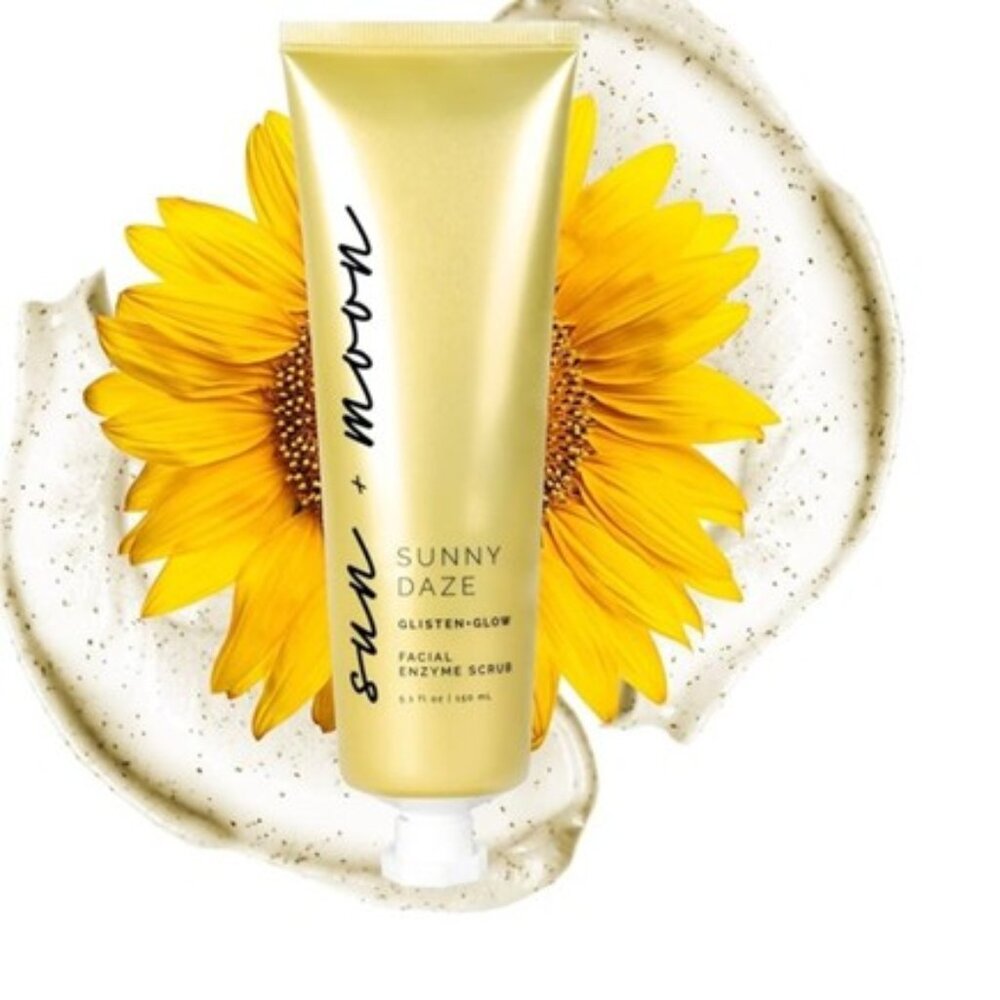 Sun and Moon Sunny Daze Facial Scrub NIB